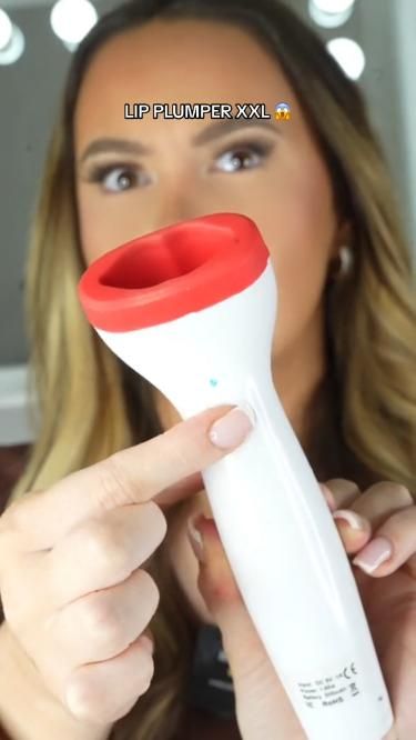 PlushLuxe™ 3D Lip Enhancer